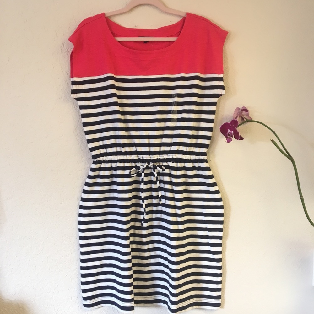 3/$30 | tie waist summer dress size large NWT - Picture 1 of 7